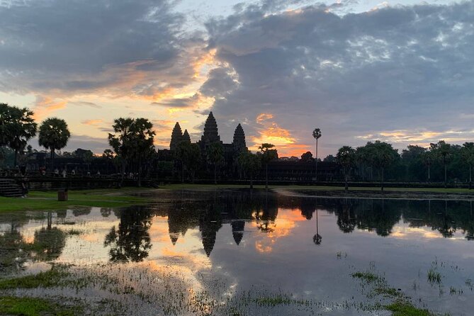Angkor Wat Sunrise and Tonle Sap Cruise Sunset Tour - Why this day works so well in Siem Reap