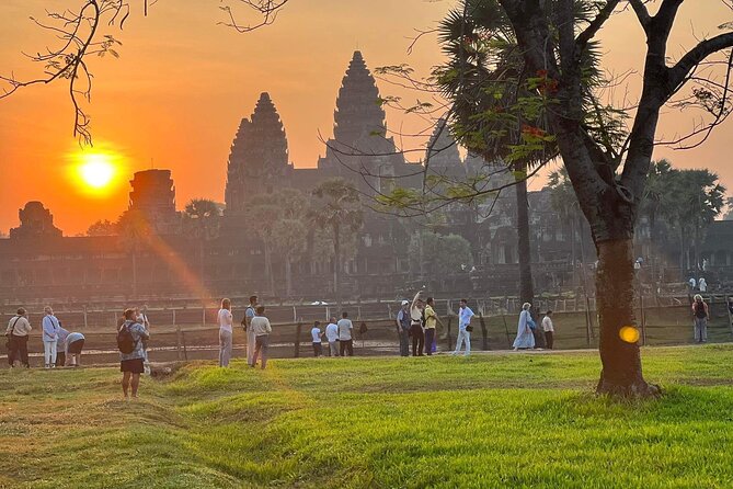 Angkor Wat Sunrise: Exclusive Private Tour! - What the private format changes