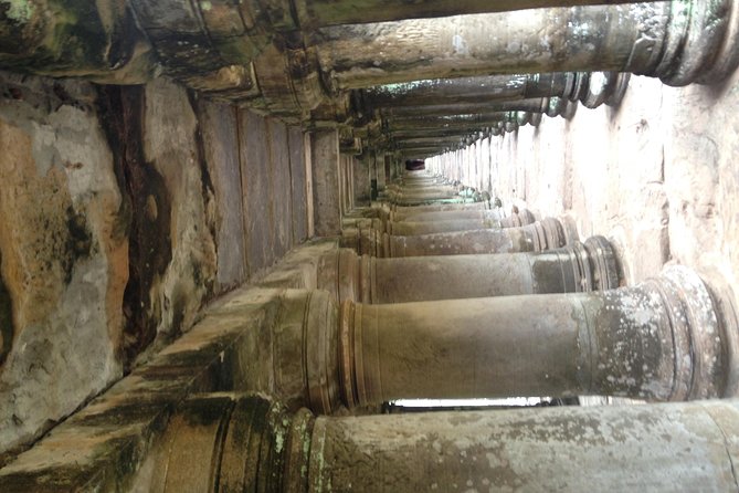 Angkor Wat Sunrise Experience – Ultimate 1-Day Guided Temple Tour - Bayon Temple: the famous smiling faces