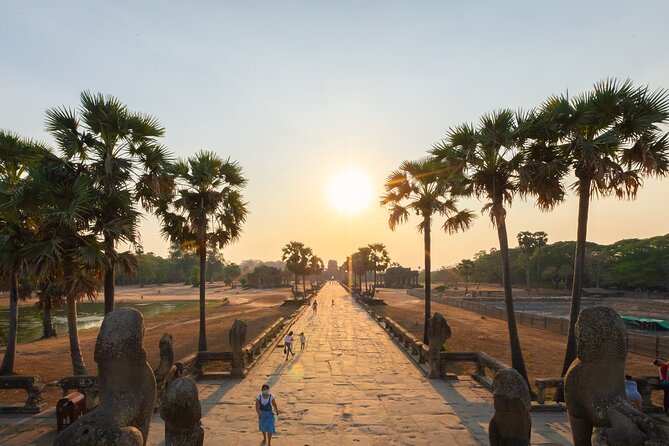 Angkor Wat Sunrise Guided Join-In Tour/Private Tour - Shared ride or private visit?