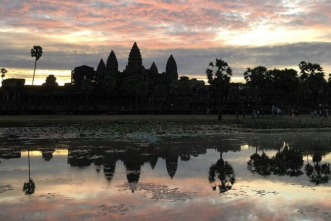 Angkor Wat Sunrise & Highlight The Most Iconic Temple - Key points at a glance