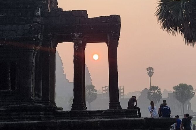 Angkor Wat Sunrise & Highlight The Most Iconic Temple - What private transport adds to the day