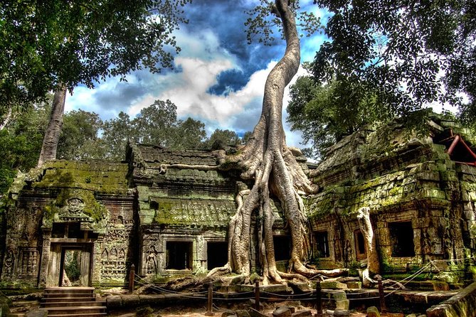Angkor Wat: Sunrise or Sunset Tours with Tuk Tuk - The tuk tuk makes the day feel local