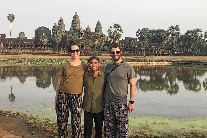 Angkor Wat: Sunrise or Sunset Tours with Tuk Tuk - Timing, fitness, and practical comfort