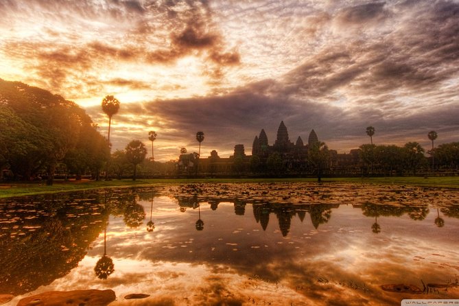 Angkor Wat Sunrise Private Experience with Guide from Siem Reap - Bayon and the stone faces of Angkor Thom