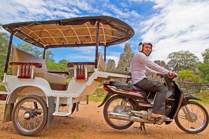 Angkor Wat Sunrise Private Tour by Tuk Tuk - Angkor Thom and the South Gate
