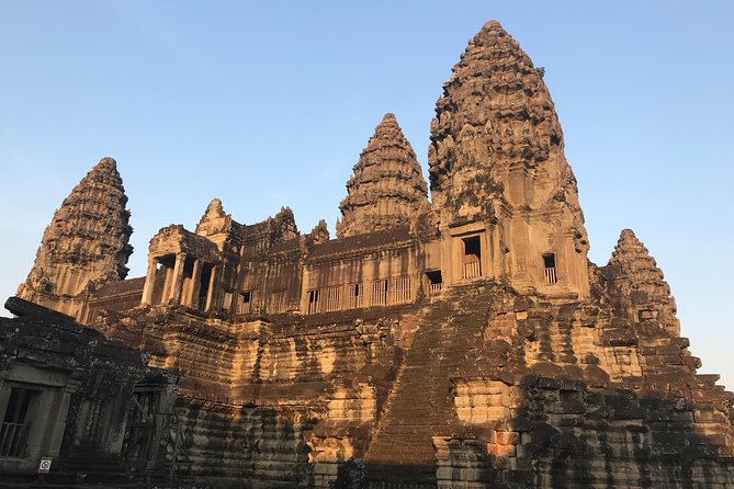 Angkor Wat Sunrise Private Tour by Vintage Jeep - Angkor Wat: a sunrise worth protecting from a rushed schedule