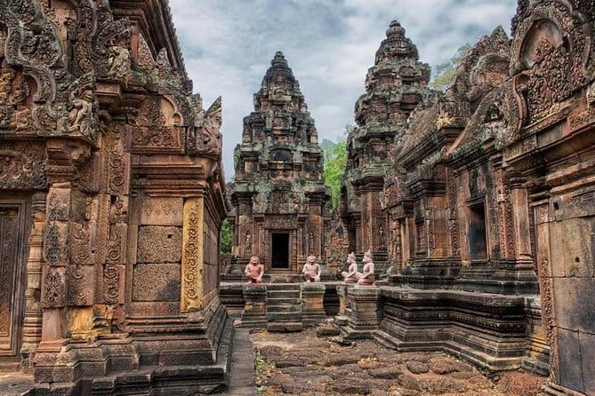Angkor Wat Sunrise Small-Group 1-Day Tour from Siem Reap - Ta Prohm and the power of the jungle setting