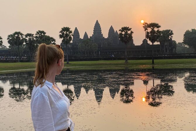 Angkor Wat Sunrise Tour & Archaeological Park Exploration - Bayon’s smiling stone faces