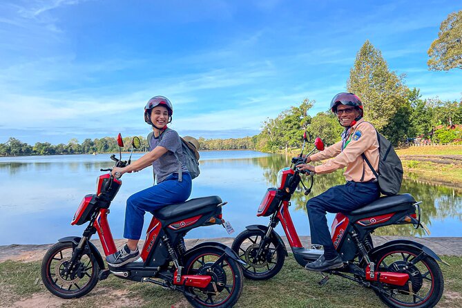 Angkor Wat Sunrise Tour By E-Bike Experience With Breakfast Included - Srah Srang and a real Cambodian breakfast