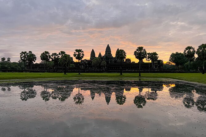 Angkor Wat Sunrise Tour By E-Bike Experience With Breakfast Included - Angkor Wat at first light