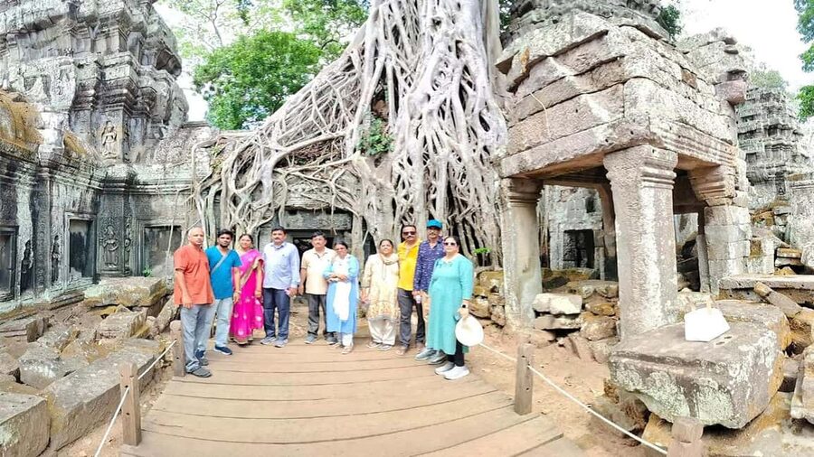 Angkor Wat Sunrise Tour Half-Day (Join-In-Tour) - The guide can shape the whole morning