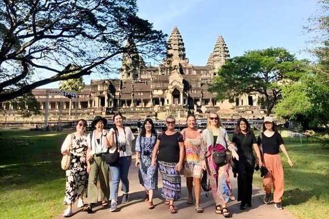Angkor Wat Sunset Small Group Tour with Lunch Included - Angkor Wat gives you the grand opening