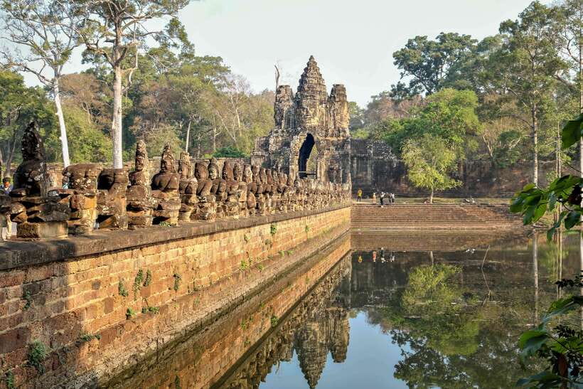 Angkor Wat Sunset Tour - Heat, clothing, and walking advice