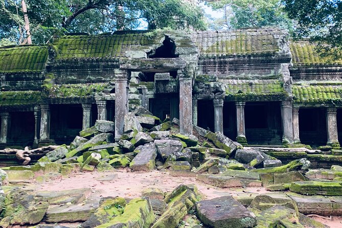 Angkor Wat Sunset TUK TUK Tour - Angkor Thom and the Bayon area