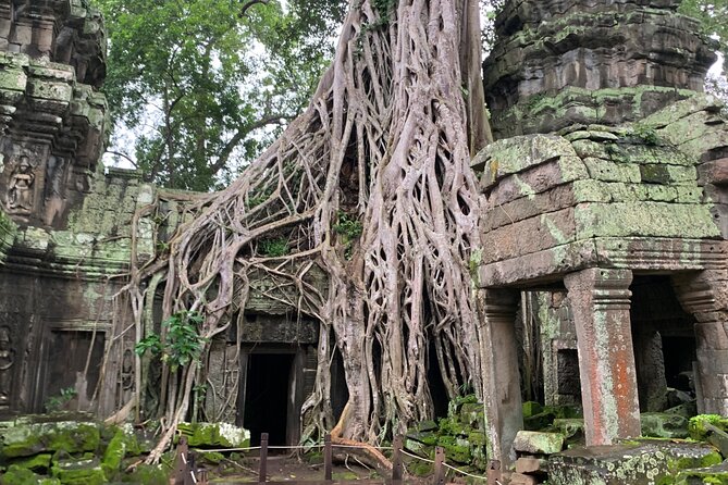 Angkor Wat Sunset TUK TUK Tour - Banteay Kdei, the quieter final temple