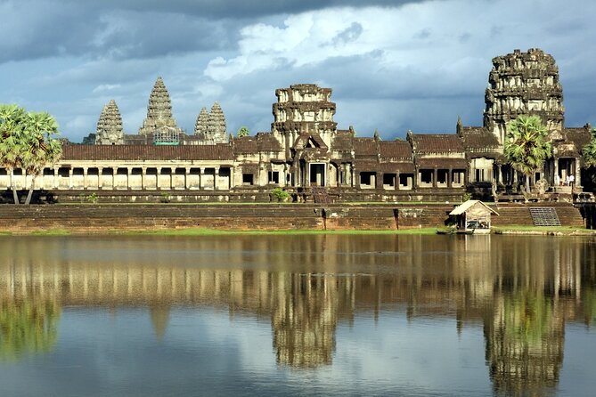 Angkor Wat Temples & Kulen Elephant Forest Day Tour - The guide, vehicle, and daily rhythm