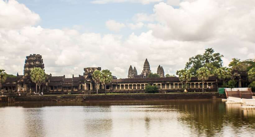 Angkor Wat: Tuk Tuk and Walking Tour - Booking flexibility and timing