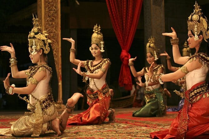 Apsara Dance Performance Including Buffet Dinner and Hotel Pickup - Arriving at Amazon Angkor Restaurant