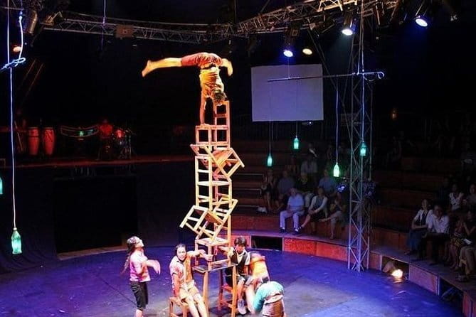 Apsara Dance Performance Including Buffet Dinner and Hotel Pickup - Watching the classical and folk performances
