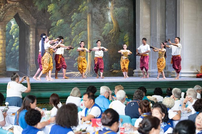 Apsara Dance Show with Buffet Dinner and Transportation Included - Getting there by tuk-tuk