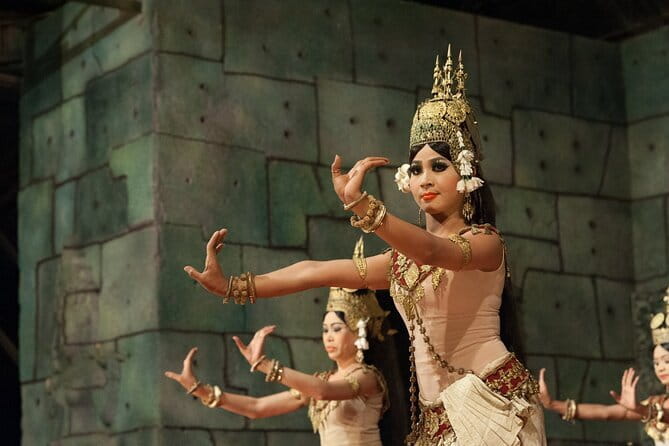 Apsara Dancing Show with Buffet Dinner Free Hotel Pick up - Key points to know before booking