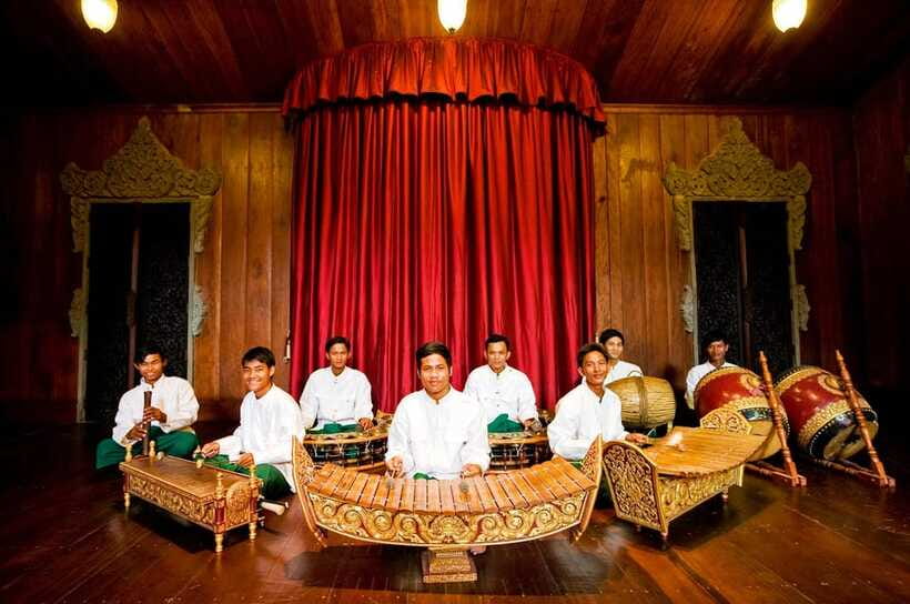 Apsara Performance include Dinner & hotel pick up - Should you book the Apsara dinner and show?
