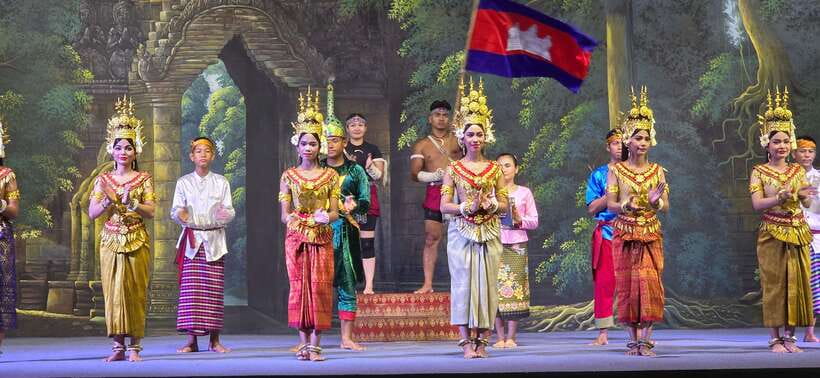 Apsara Performance Including Buffet Dinner & Hotel Pick up - A Cambodian evening built around Apsara dance