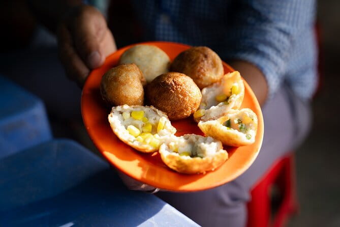 Apsara Show Dinner and Night Market Pub street - Should you book the Apsara dinner and night tour?