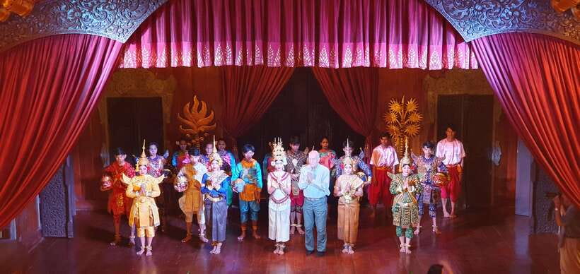 Apsara Theater Performance include dinner & Hotel pick up - Watching classical and folk dances on stage