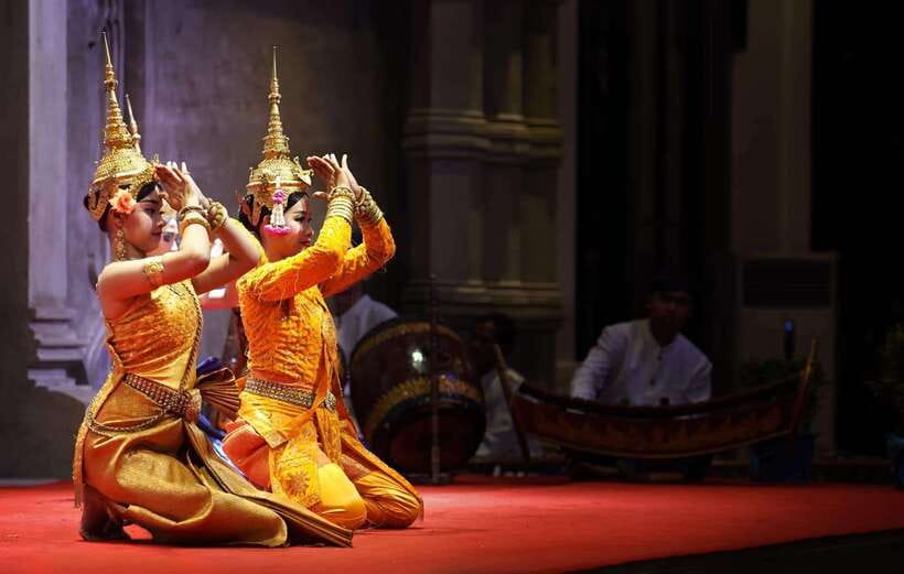 Apsara Traditional Dances & Local Buffet with Tuk-Tuk Ride - The tuk-tuk pickup sets the evening in motion