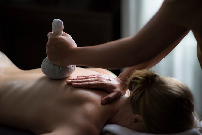 AROMATHERAPY MASSAGE 90 mins - What the setting adds to the experience
