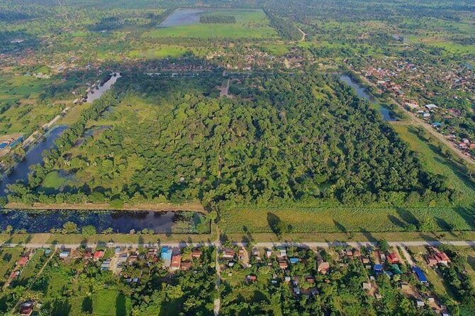 Banteay Chhmar Temple & Silk Farm Private Day Trip from Siem Reap - What the private format does for the price