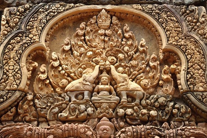 Banteay Srei and Big Tour from Siem Reap Small-Group - Why Banteay Srei deserves the early start