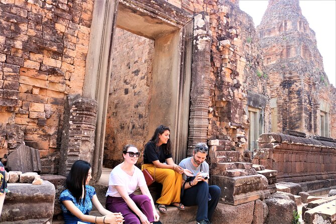 Banteay Srei and Grand Circuit Heritage Tour from Siem Reap - What the guide and vehicle add