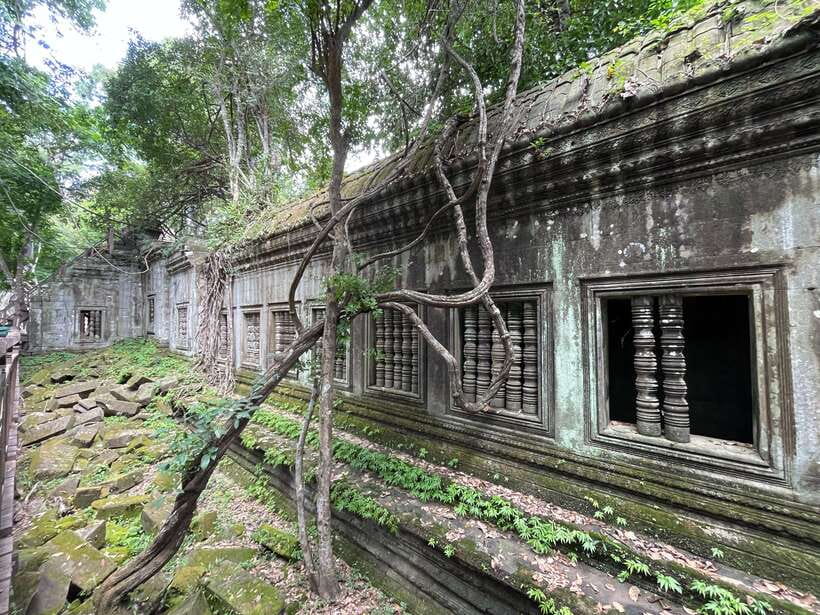 Banteay Srei, Kulen Waterfall & Beng Mealea Exploration - A refreshing hour at Kulen Waterfall