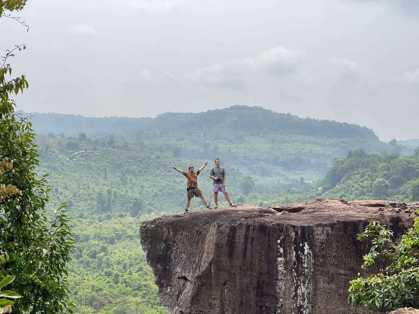 Banteay Srei, Kulen Waterfall & Beng Mealea Exploration - Beng Mealea, where the jungle has the upper hand