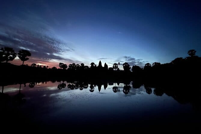 Banteay Srei Temple and Kompong Phluk Village Private Tour - What Huo Chuop adds to the day
