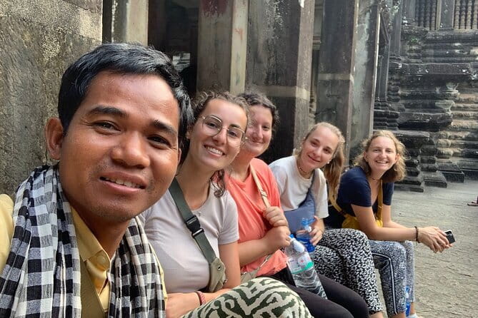 Banteay Srei Temple and Kompong Phluk Village Private Tour - Who will enjoy this experience most