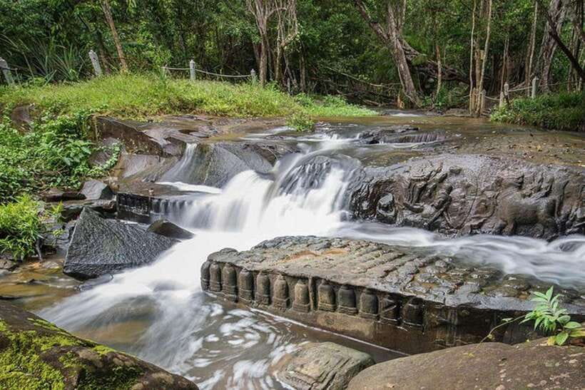 Bantey Srei, Kbal Spean and Landmine museum Private Tuk-Tuk - Kbal Spean means a real walk in the forest