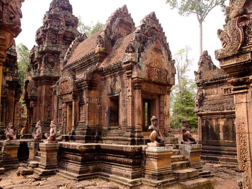 Bantreay Srei , Kbal Spean and Landmine Museum with Tuk Tuk - One day, three very different stops