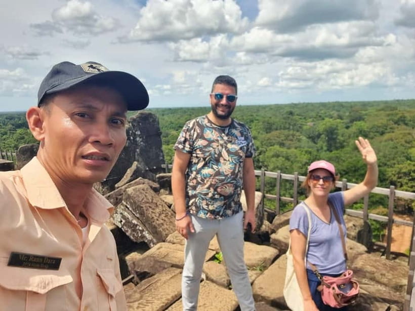 Beng Mealea, Koh Ker & Floating village Day Tour - Koh Ker and the climb at Prasat Thom