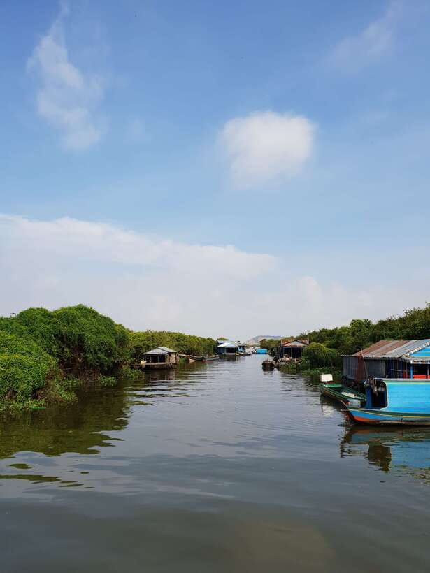 Beng Mealea, Koh Ker & Floating village Day Tour - Beng Mealea, where the forest takes over