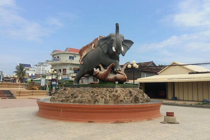 Best Driver Taxi From Siem Reap To Phnom Penh - English Speaking - A Private Road Connection Between Cambodia’s Two Big Stops