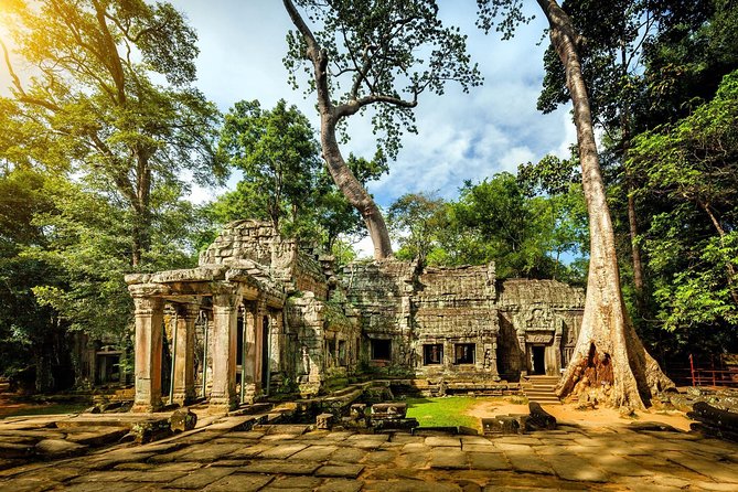 Best of Siem Reap 3-Day Private Tour to Angkor Wat & Tonle Sap - Day three: Kompong Phluk on Tonle Sap Lake