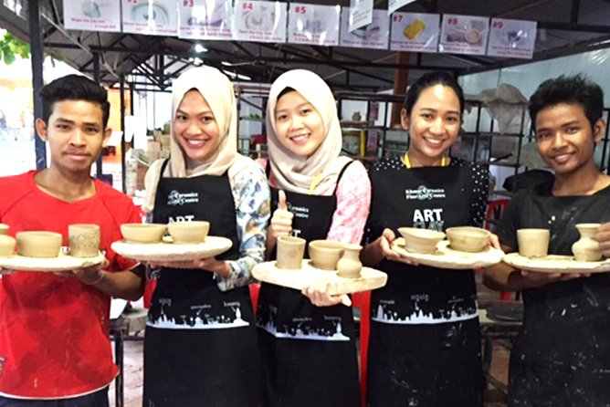 Cambodian Pottery Class in Siem Reap - The people behind the pottery