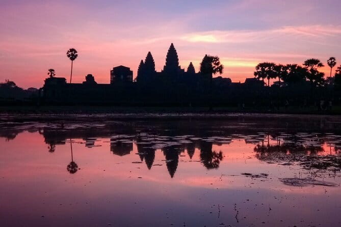 Classic Angkor Wat Sunrise Full Day Private Guide Tour - Key points to know before booking