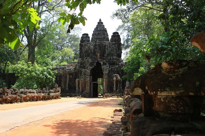 Classic Angkor Wat Sunrise or Sunset Private and Small GroupTour - Transport, group size, and the long-day rhythm