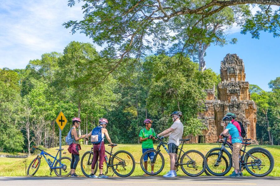 Cycle Angkor Backroad Bike Tour / E-Bike or Tuk Tuk - How the guides shape the experience