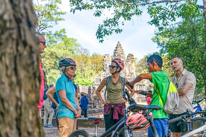 Cycle the Angkor Backroads with lunch / E-Bike or Tuk Tuk - Riding through Angkor Thom to the Bayon
